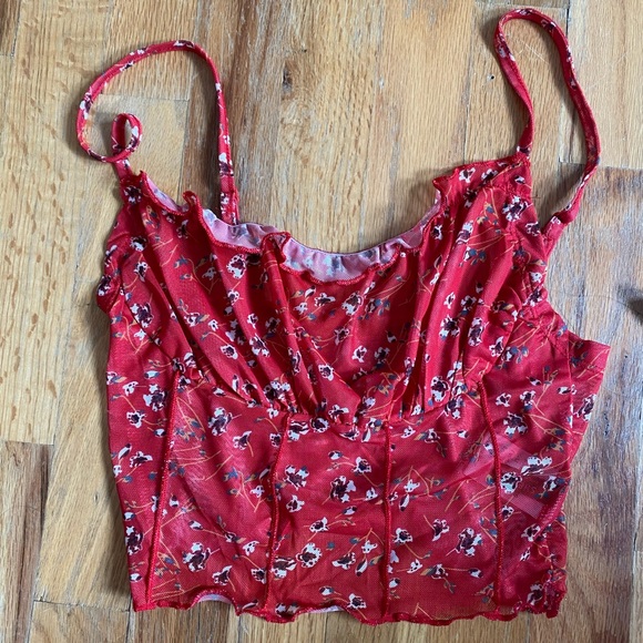 Tops - Red Mesh Floral Crop Top Size 4